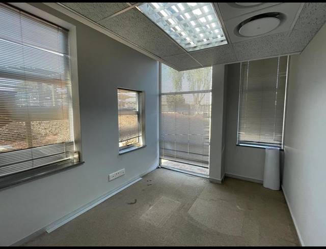 BUSINESS PROPERTY TO RENT IN MIDSTREAM ESTATE